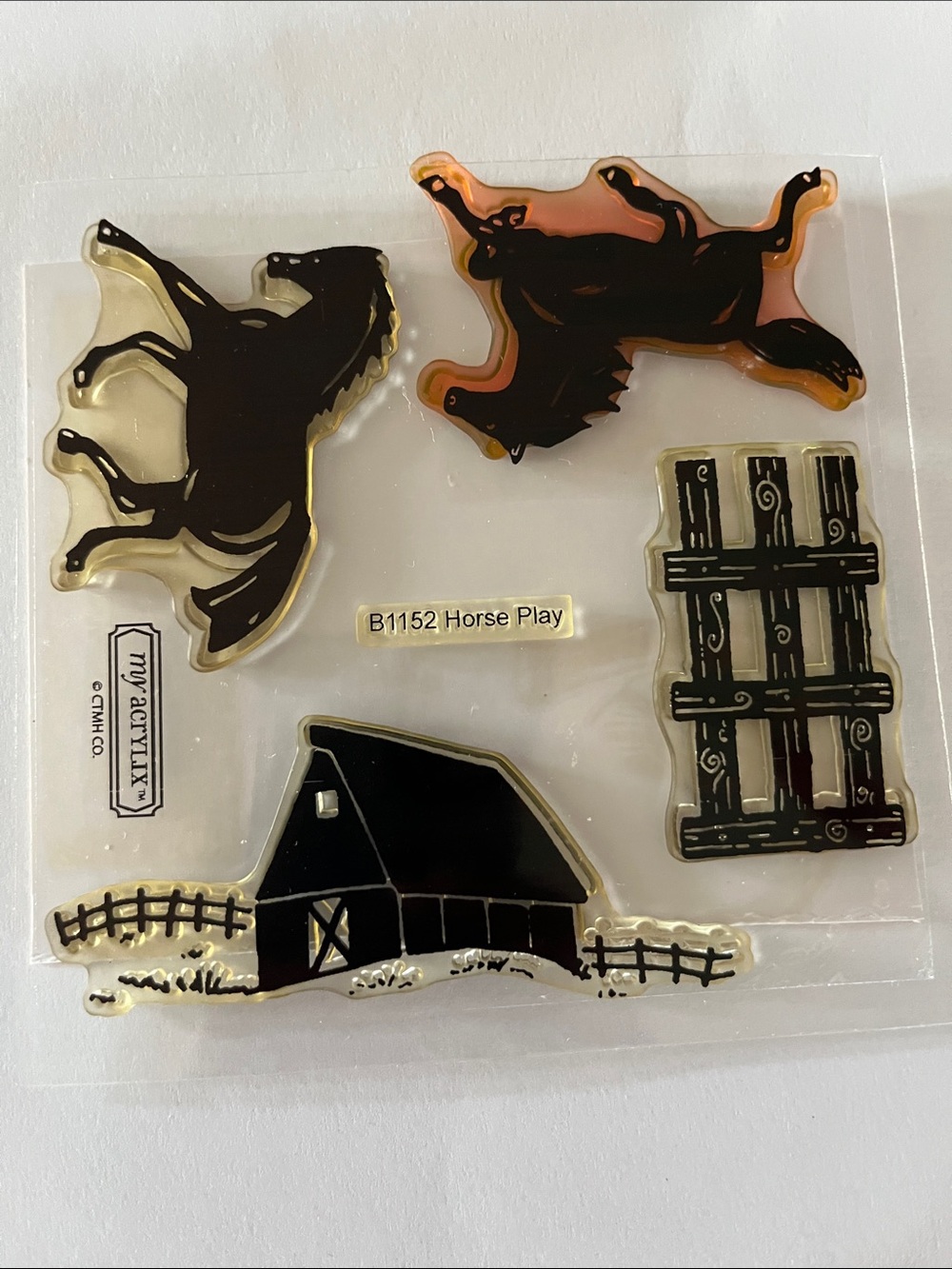 FOR BUNDLE ONLY WITH 3+ ITEMS • OFFERS ACCEPTED ON BUNDLES!